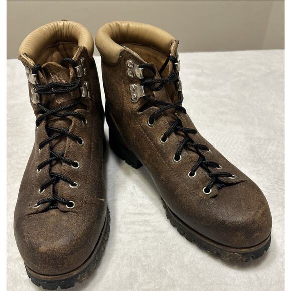 Vasque Hiking Boots Women’s Size 8.5 Brown Leather Ankle Lace Up Vibram Outdoor - Picture 1 of 7